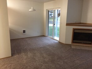 5475 Glenridge Way in Klamath Falls, OR - Building Photo - Building Photo