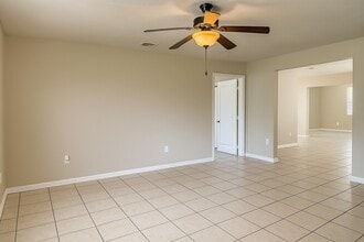 114 28th St N in Texas City, TX - Building Photo - Building Photo