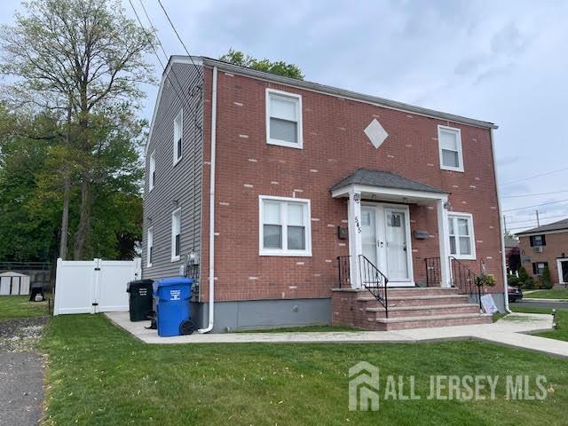 545 Olive Pl in Woodbridge Township, NJ - Building Photo - Building Photo