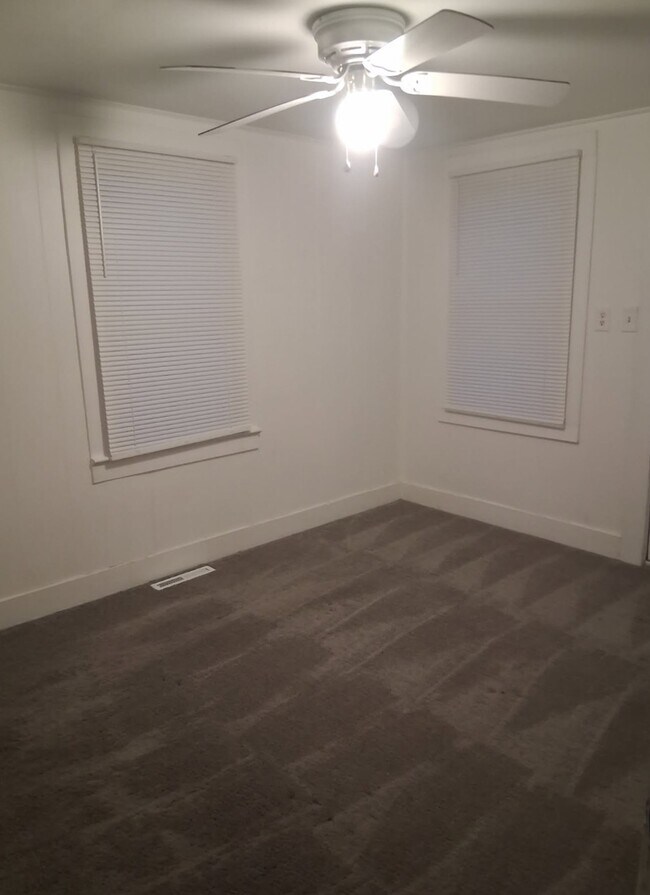 65 E Stevens St in Newark, OH - Building Photo - Building Photo