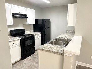 5594 Fair Creek Way in Stonecrest, GA - Building Photo - Building Photo