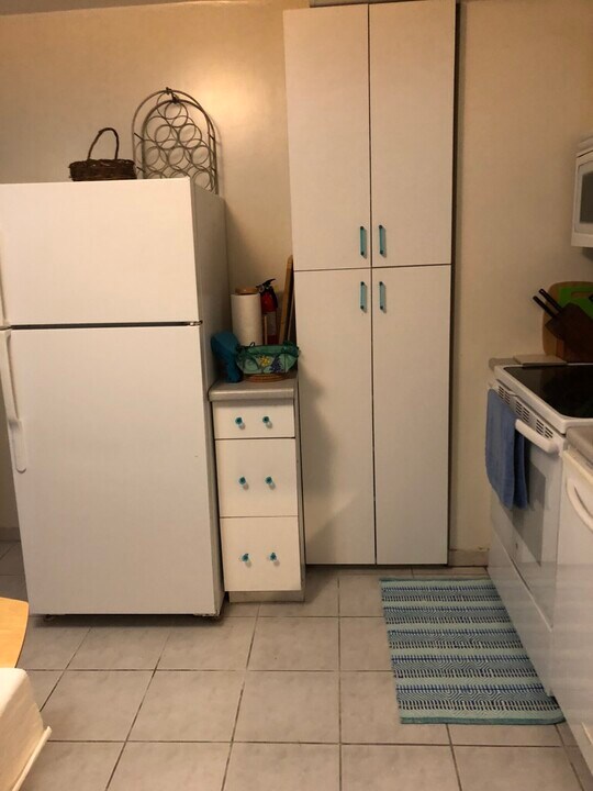 56 Hobson St, Unit 1 in Boston, MA - Building Photo