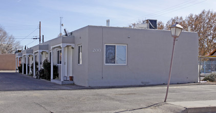 200-204 Jefferson St NE in Albuquerque, NM - Building Photo - Building Photo