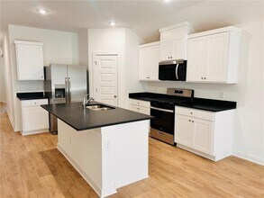 4671 W Aurora St in Fayetteville, AR - Building Photo - Building Photo