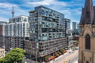 115 Bathurst St in Toronto, ON - Building Photo