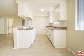 456 S Harvard Blvd in Los Angeles, CA - Building Photo - Building Photo