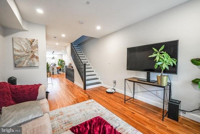 property at 731 18th St NE