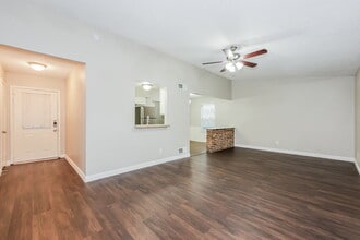 629 Dawn Dr in Garland, TX - Building Photo - Building Photo