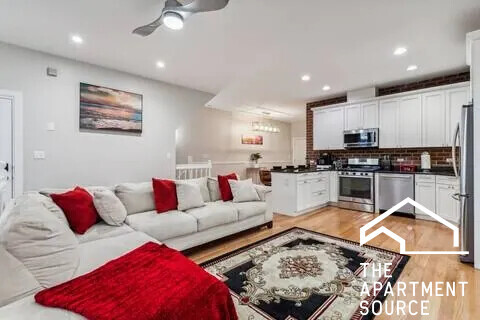 property at 3935 S Wells St
