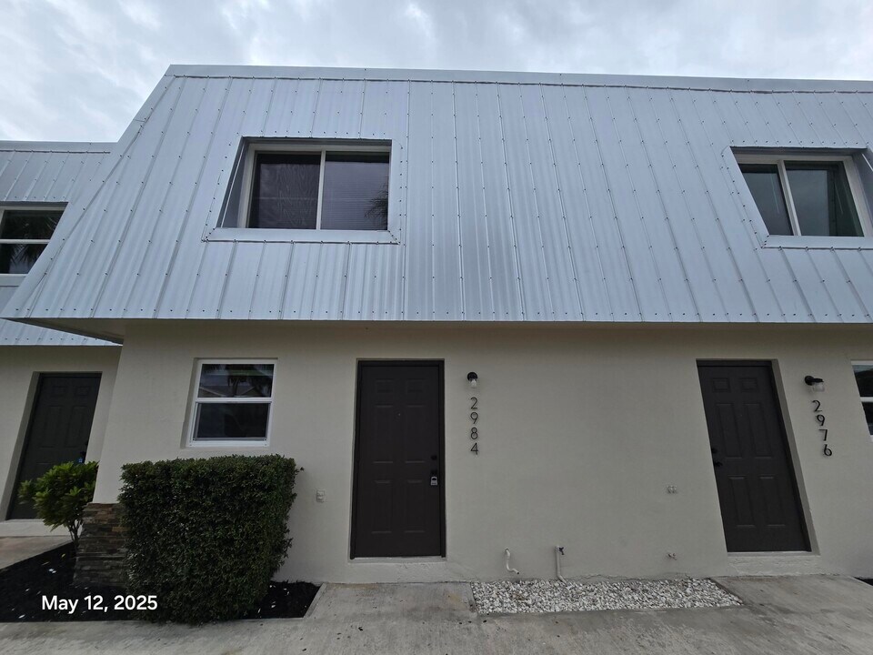 2984 SE Bonita St in Stuart, FL - Foto de edificio