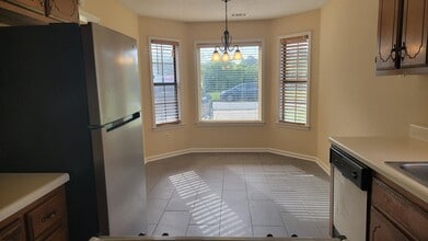 2271 Hometown Dr in Memphis, TN - Building Photo - Building Photo