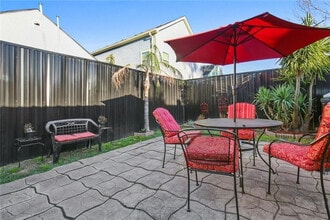 4426 S Carrollton Ave in New Orleans, LA - Building Photo - Building Photo