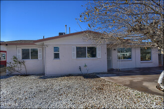 9237 Waverly Dr in El Paso, TX - Building Photo - Building Photo