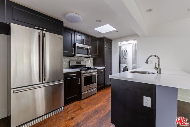 property at 2147 N Beverly Glen Blvd