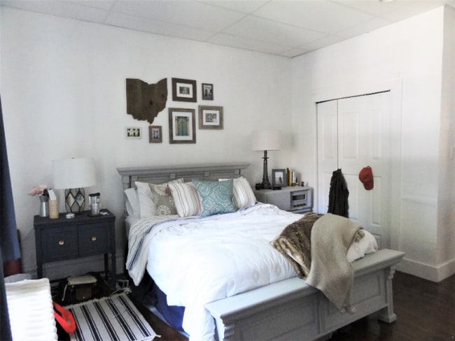 5334 Howe St, Unit 1 in Pittsburgh, PA - Building Photo - Building Photo