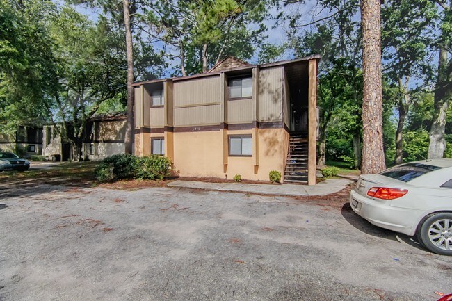 5216 Westchase Ct in Jacksonville, FL - Foto de edificio - Building Photo