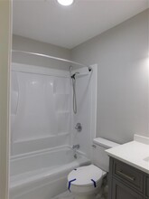 10100 Woodglen Dr in Austin, TX - Building Photo - Building Photo