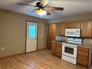 2318 Manvel Rd in Pearland, TX - Building Photo - Building Photo