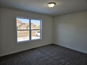 50 Olympus Dr in Tinley Park, IL - Building Photo - Building Photo