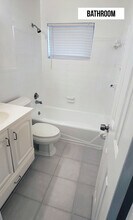 129 NE 5th St, Unit A in Deerfield Beach, FL - Building Photo - Building Photo