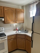 8003 W Chester Pike, Unit Apt#1 in Upper Darby, PA - Building Photo - Building Photo