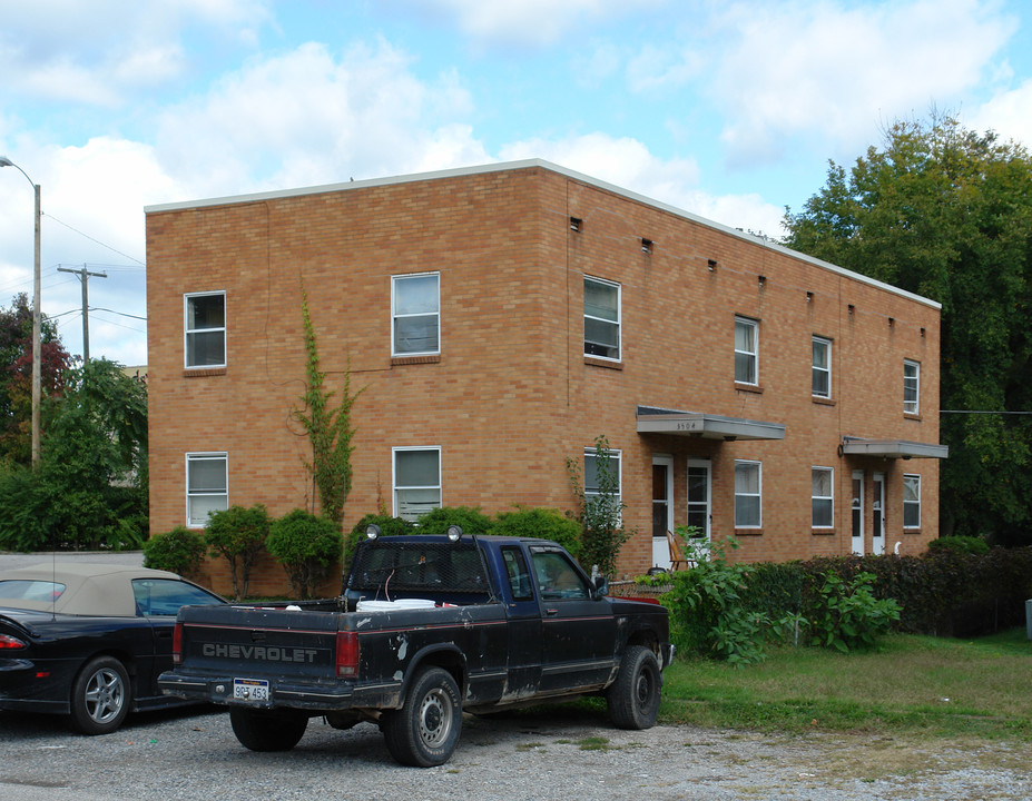 3504 Noyes Ave SE in Charleston, WV - Building Photo