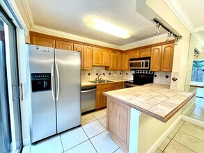 221 Lake Arbor Dr in Palm Springs, FL - Building Photo - Building Photo