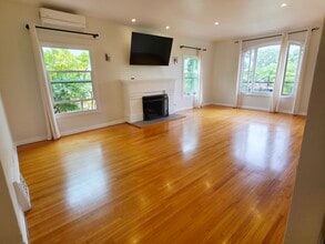 1244 S Stanley Ave, Unit Stanley Residence in Los Angeles, CA - Building Photo - Building Photo