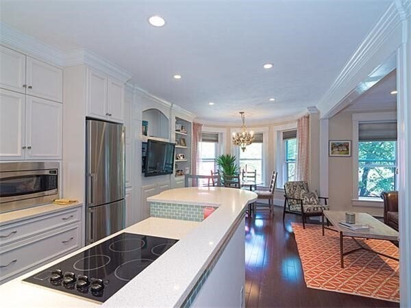 7 Follen St, Unit 2 in Boston, MA - Foto de edificio - Building Photo