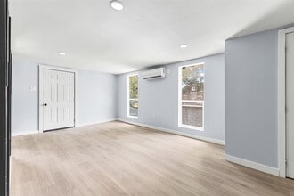 7032 Avenue P in Houston, TX - Building Photo - Building Photo