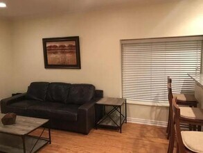 901 NW 13th St in Oklahoma City, OK - Building Photo - Building Photo