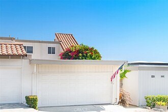 712 Calle Divino, Unit Bldg3-215 in San Clemente, CA - Building Photo - Building Photo