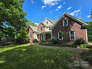 409 Foxglove Ln in Indian Trail, NC - Building Photo - Building Photo