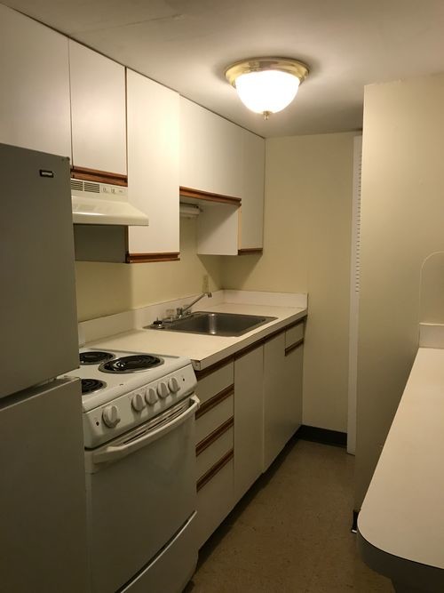 1126 Commonwealth Ave-Unit -C in Boston, MA - Building Photo - Building Photo