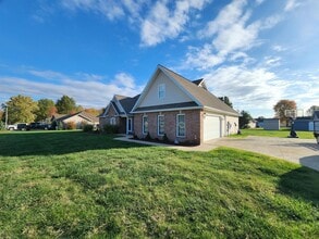 107 Tregina Ln in Marion, IL - Building Photo - Building Photo