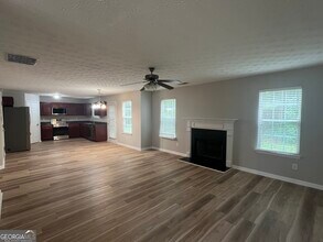 360 Cobblestone Ct in Hampton, GA - Building Photo - Building Photo