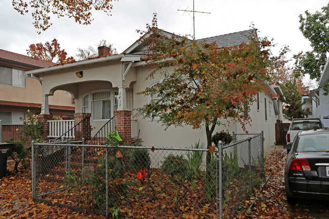 1412 U St in Sacramento, CA - Foto de edificio - Building Photo