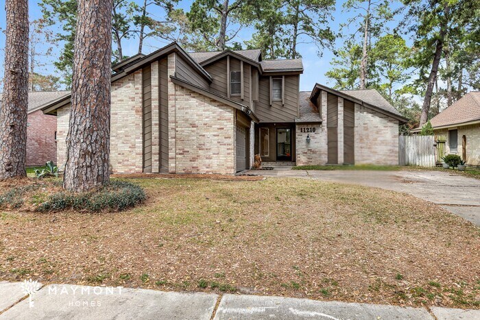11210 Crooked Pine Dr in Cypress, TX - Building Photo