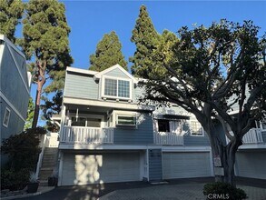 2218 Mayfair Ct in Costa Mesa, CA - Building Photo - Building Photo