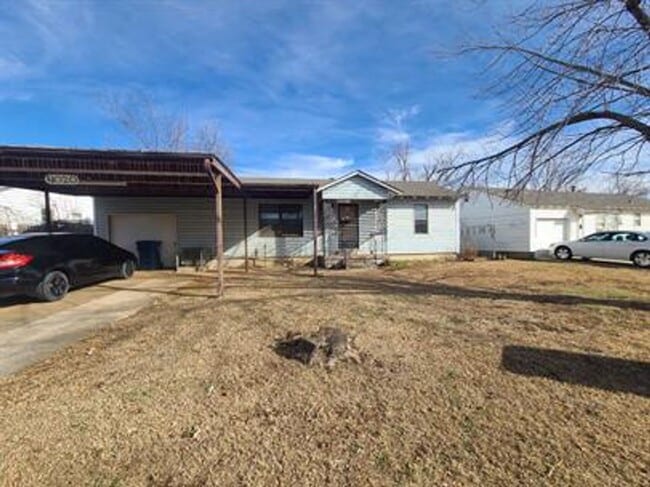 property at 4020 Dogwood Dr