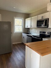 3104 Poe Ave in Cleveland, OH - Building Photo - Building Photo