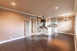 1039 Bayview Ave in Pacific Grove, CA - Building Photo - Building Photo