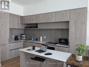 10-1210 David Eyer Rd in Richmond Hill, ON - Building Photo - Building Photo