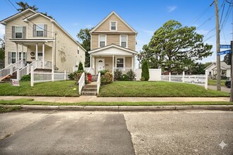 525 Eaton St in Hampton, VA - Building Photo - Building Photo