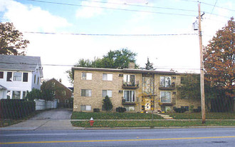 4800 Broadview Rd Apartamentos