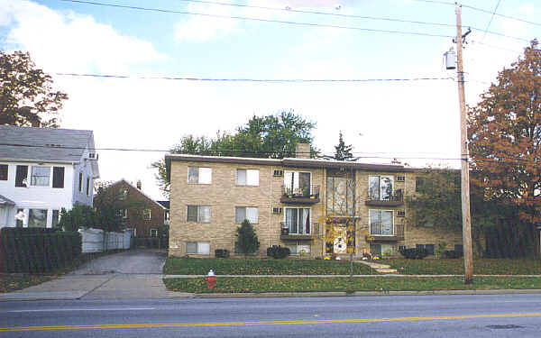 4800 Broadview Rd in Cleveland, OH - Building Photo