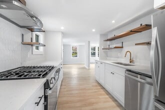 35 South St in Bethel, CT - Building Photo - Building Photo