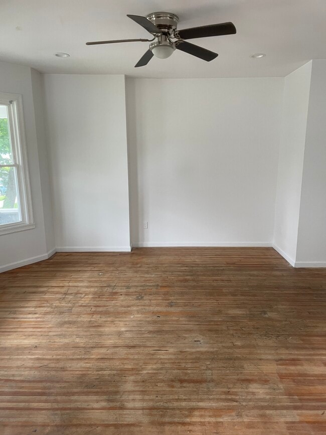 211 Ontario St, Unit 1 in Albany, NY - Foto de edificio - Building Photo