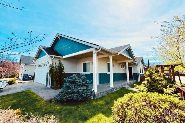 property at 4040 Autumn Wy