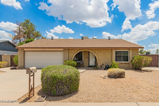 3713 W Villa Rita Dr in Glendale, AZ - Building Photo - Building Photo
